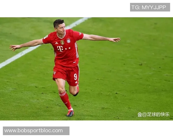 莱万与巴萨续约可能性依然存在俱乐部尚未急于做出决定